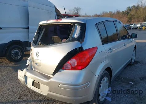 2008 Nissan Versa 1.8S z USA, uszkodzony, nr VIN 3N1BC13E68L378192